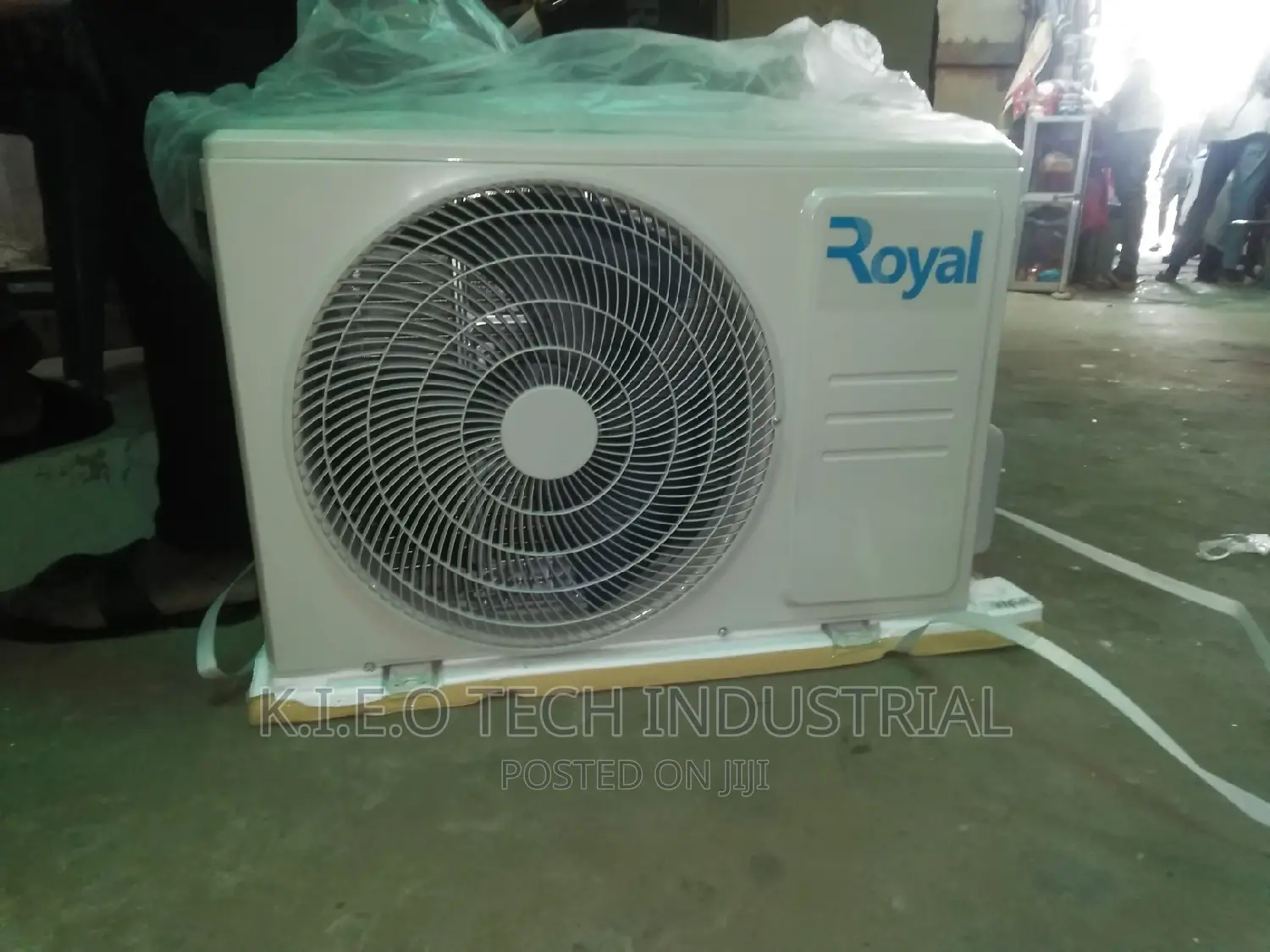 Royal Inverter A.C 1.5hp