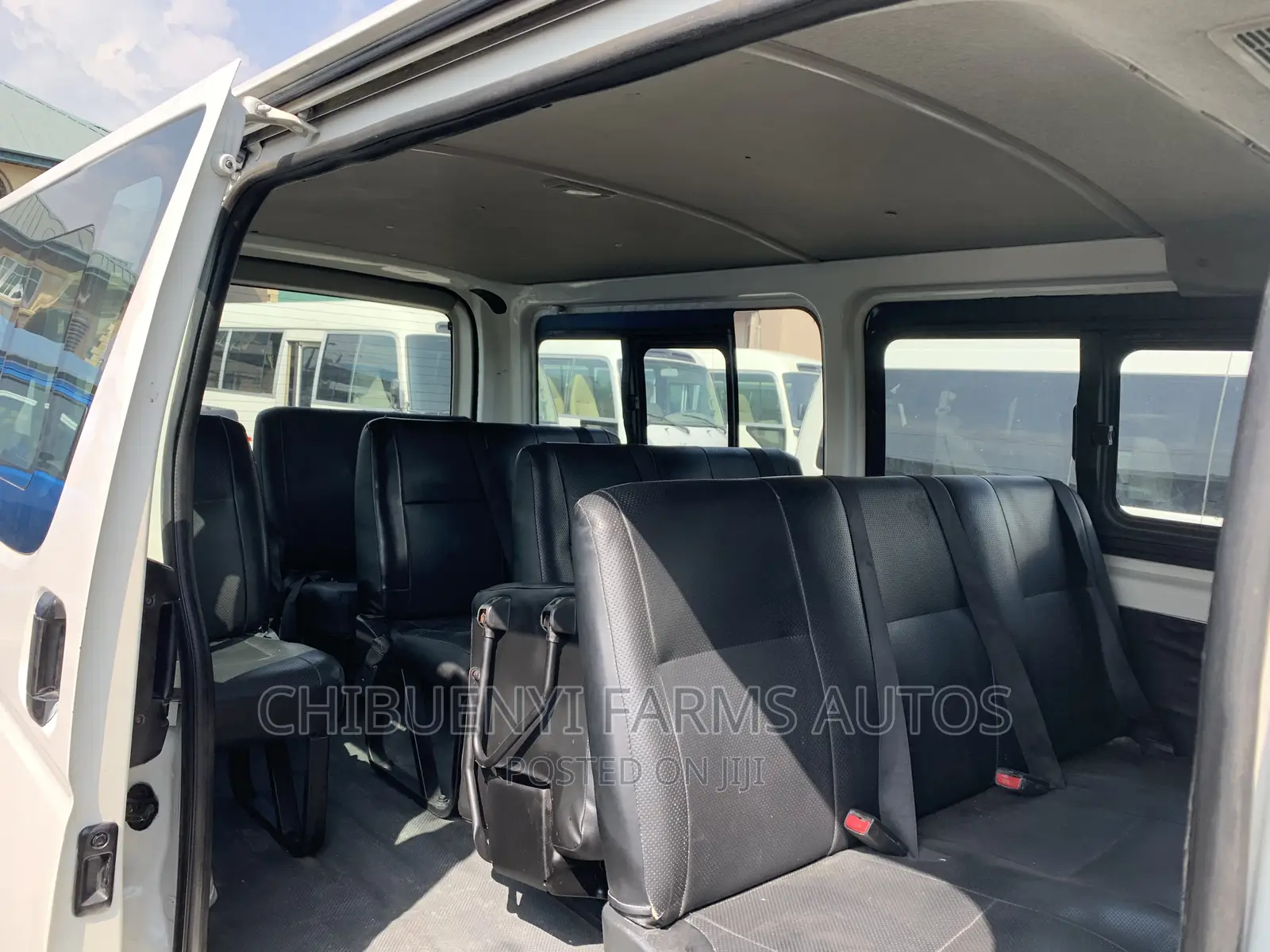 Toyota HiAce 2012 White