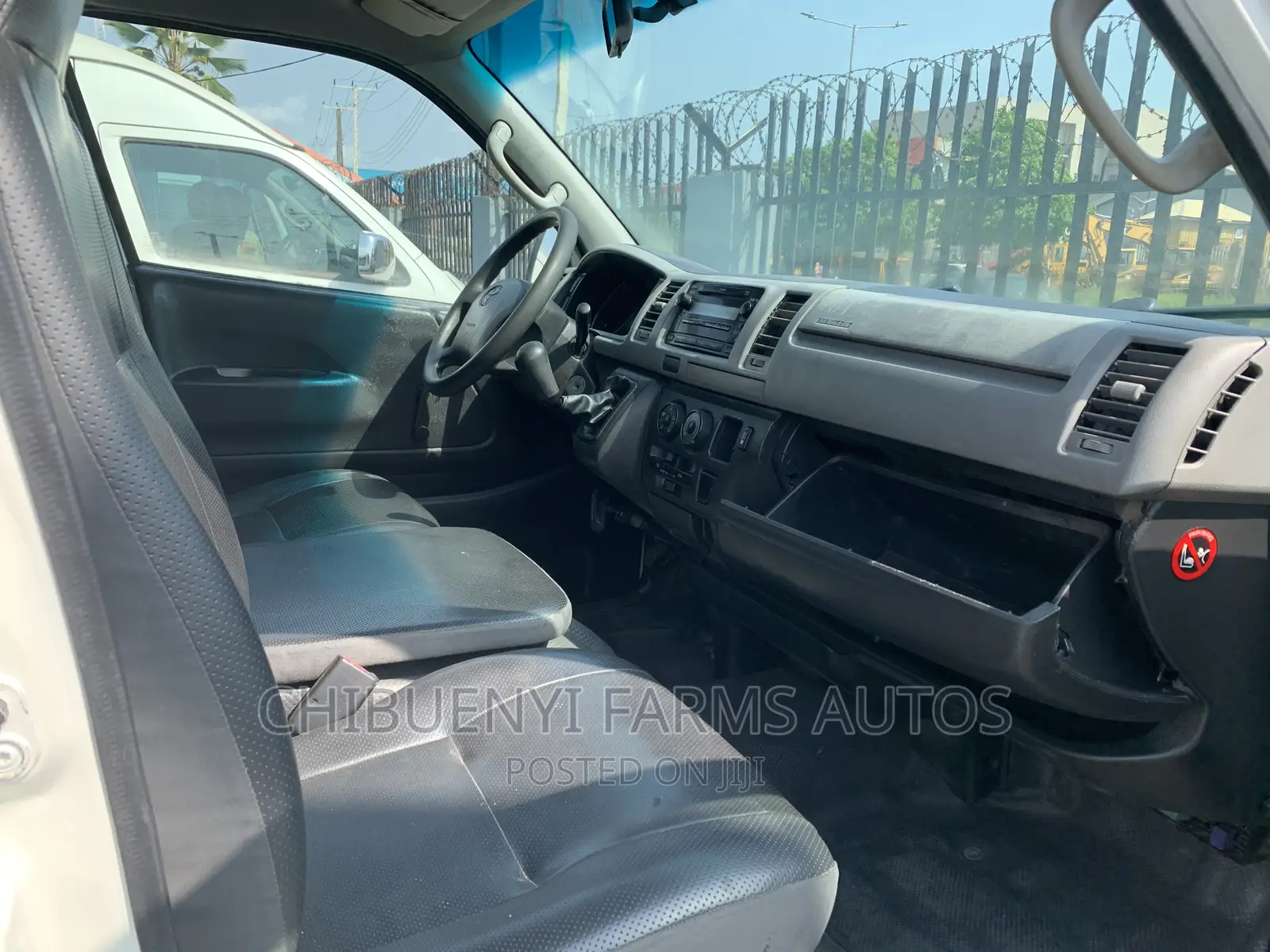 Toyota HiAce 2012 White