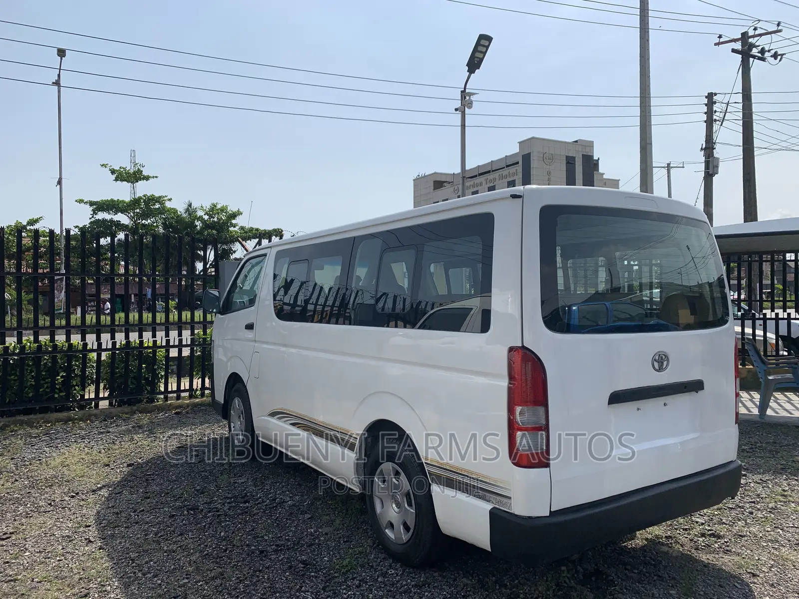 Toyota HiAce 2012 White