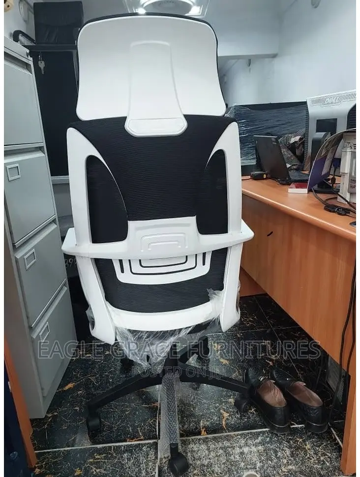Modern Design Executive Swivel Office Chair