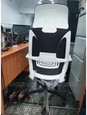 Modern Design Executive Swivel Office Chair