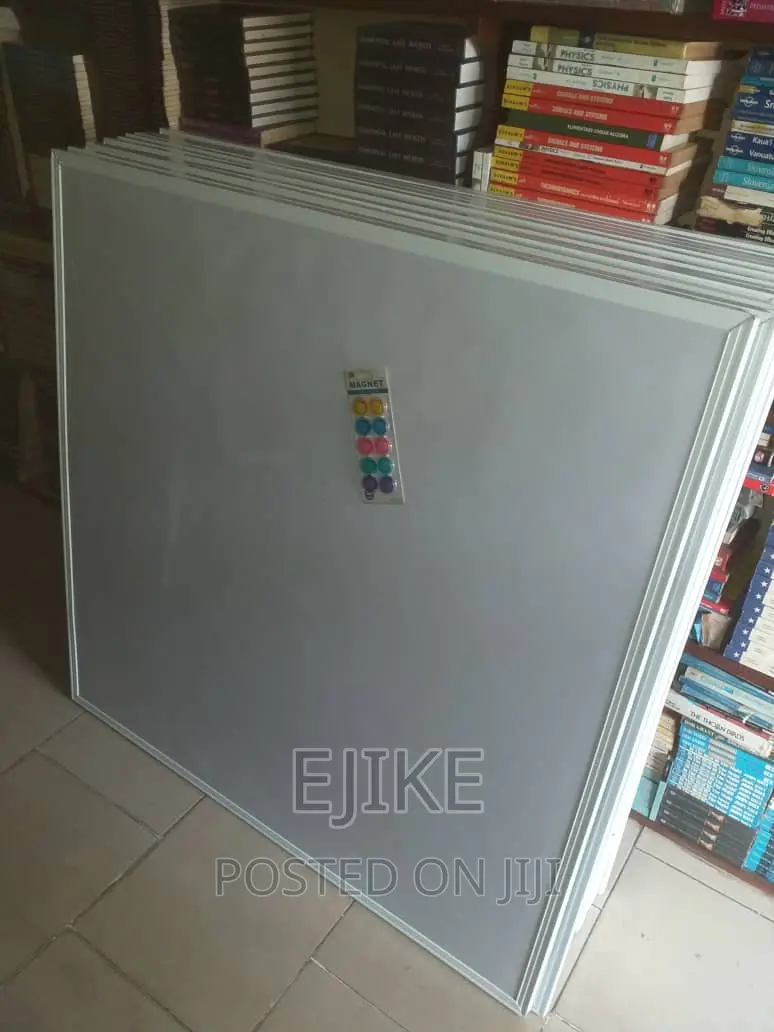 Magnetic White Board 4by4ft