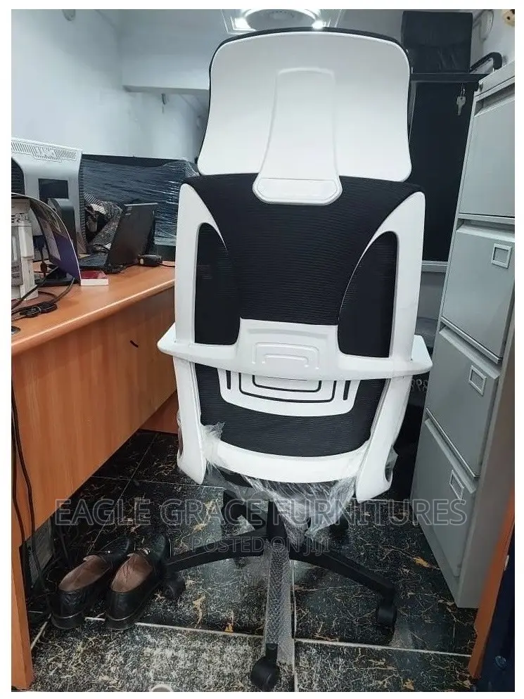 Modern Design Executive Swivel Office Chair