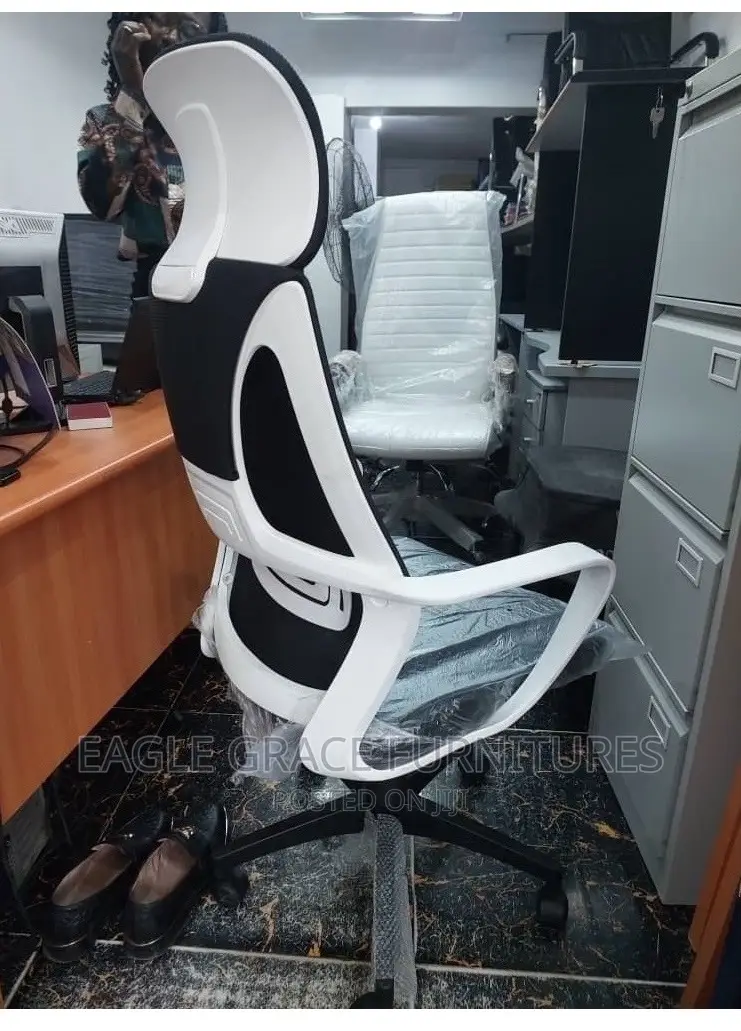Modern Design Executive Swivel Office Chair