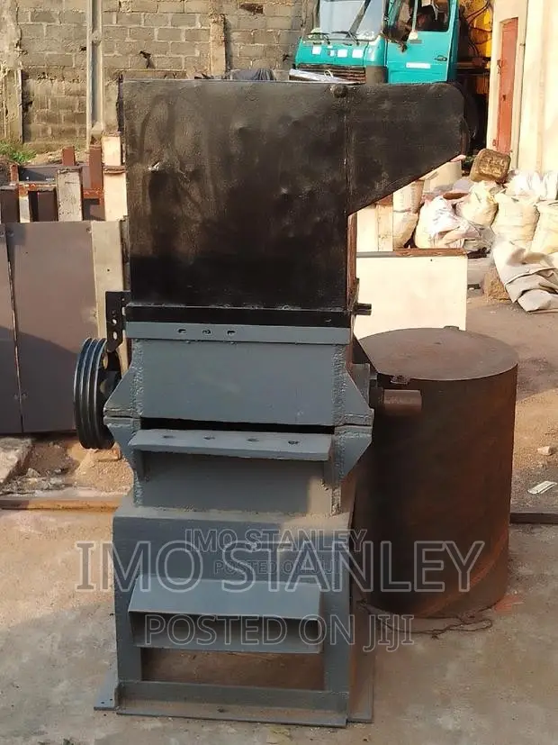 Pet/ Plastic Crushing Machine