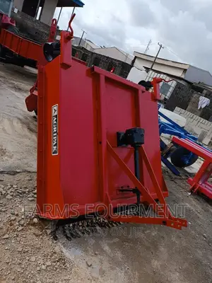 Tractor's Attached Slasher