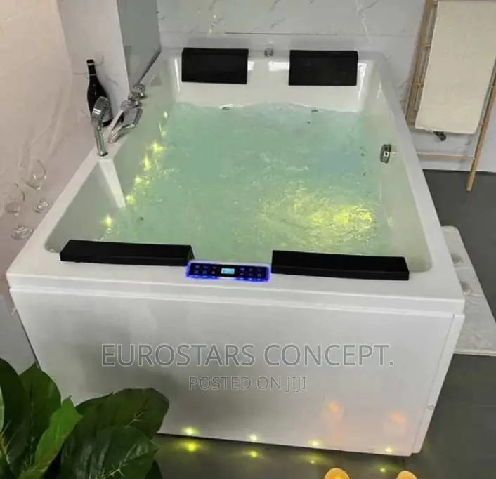 Double Executive Jacuzzi With Bluetooth, Speaker Lights