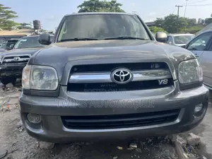 Toyota Sequoia 2007 Gray