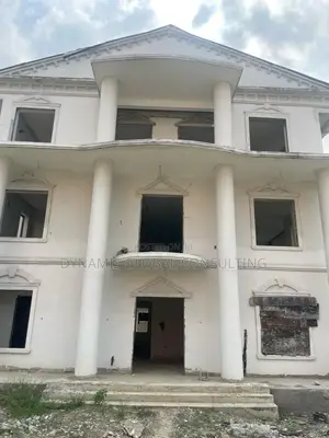 Furnished 5bdrm Duplex in Banana Island for sale