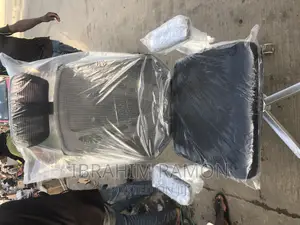Executive Rolling Chair