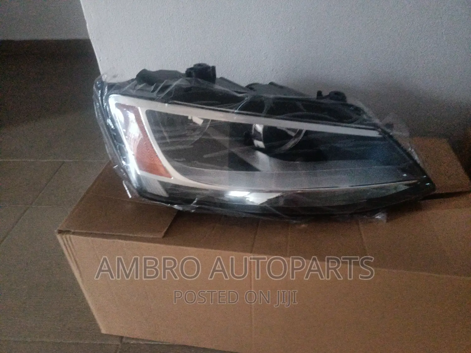 Complete Head Lamp Jetta 2013