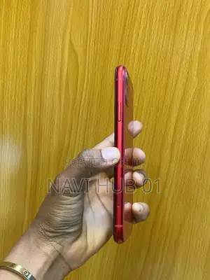 Apple iPhone 11 64 GB Red