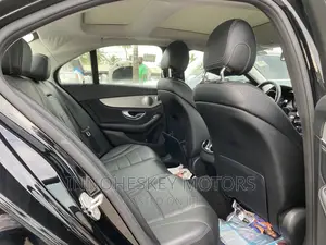 Mercedes-Benz C300 2015 Black