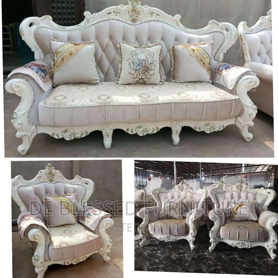 Executive Royal Settees