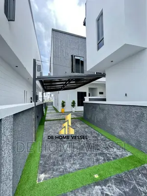 4bdrm Duplex in Ajah for sale