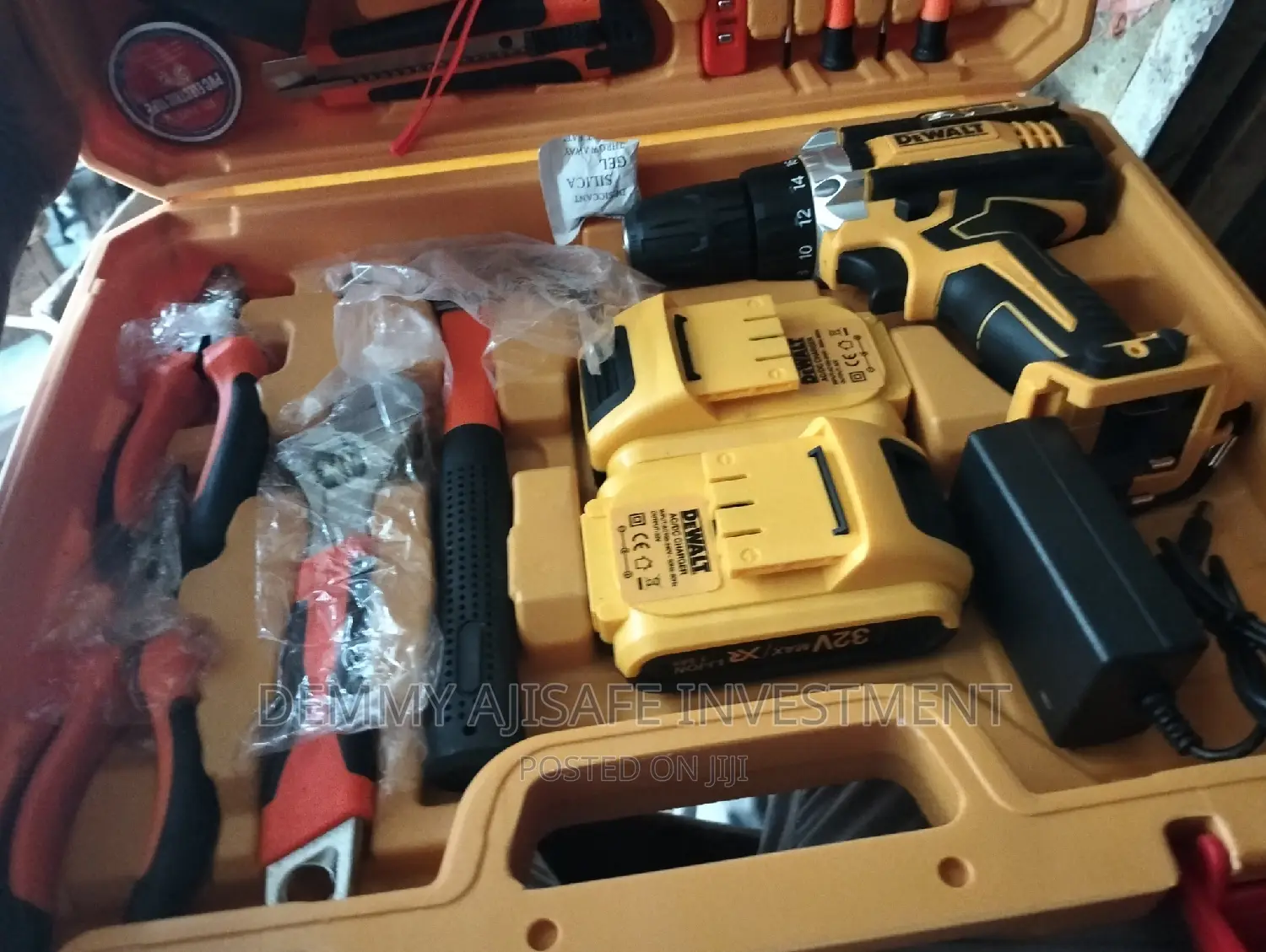Cordless Drill With Tools(Dewalt)