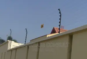 Electric Fence Energizer and Wire