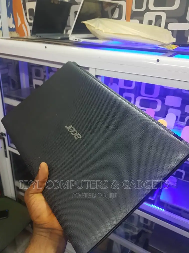 Laptop Acer Aspire 5253 4GB Intel HDD 500GB