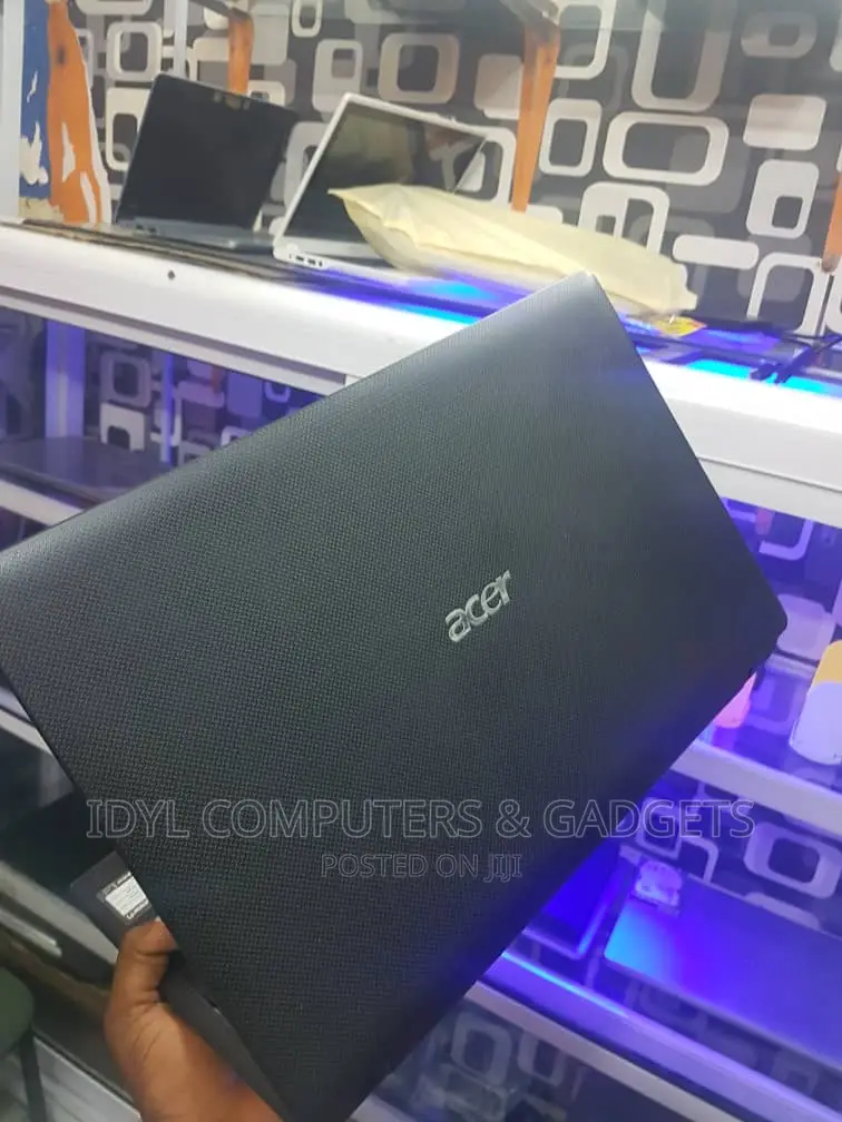 Laptop Acer Aspire 5253 4GB Intel HDD 500GB