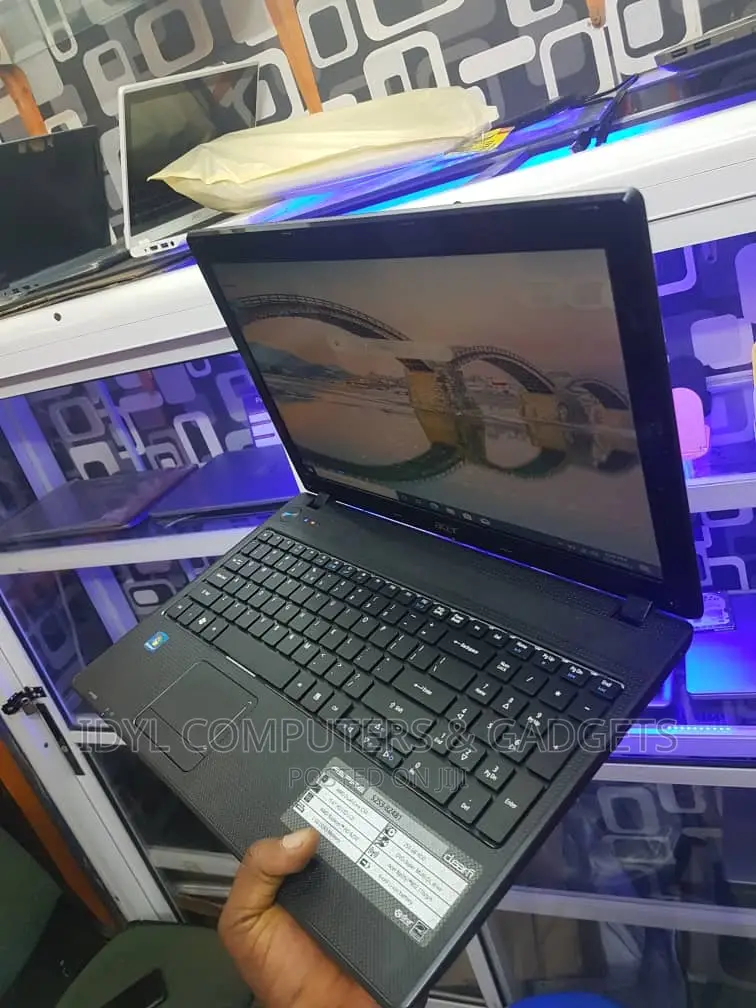 Laptop Acer Aspire 5253 4GB Intel HDD 500GB