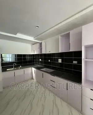 2bdrm Apartment in Osapa for rent