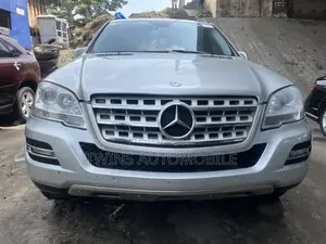 Mercedes-Benz M Class ML 350 4Matic 2011 Silver