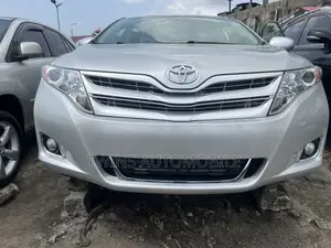 Toyota Venza V6 AWD 2010 Silver