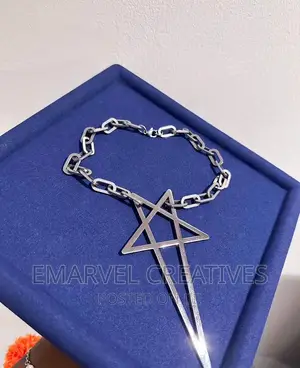 Non-Tanish Quality Necklace for Unisex