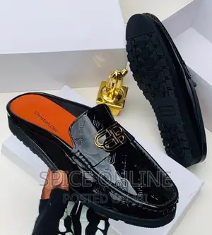 TM: Casual Half Shoes