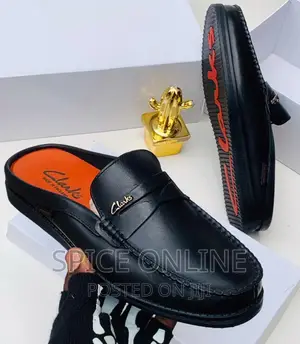 Tm: Men's Casual Half Shoes