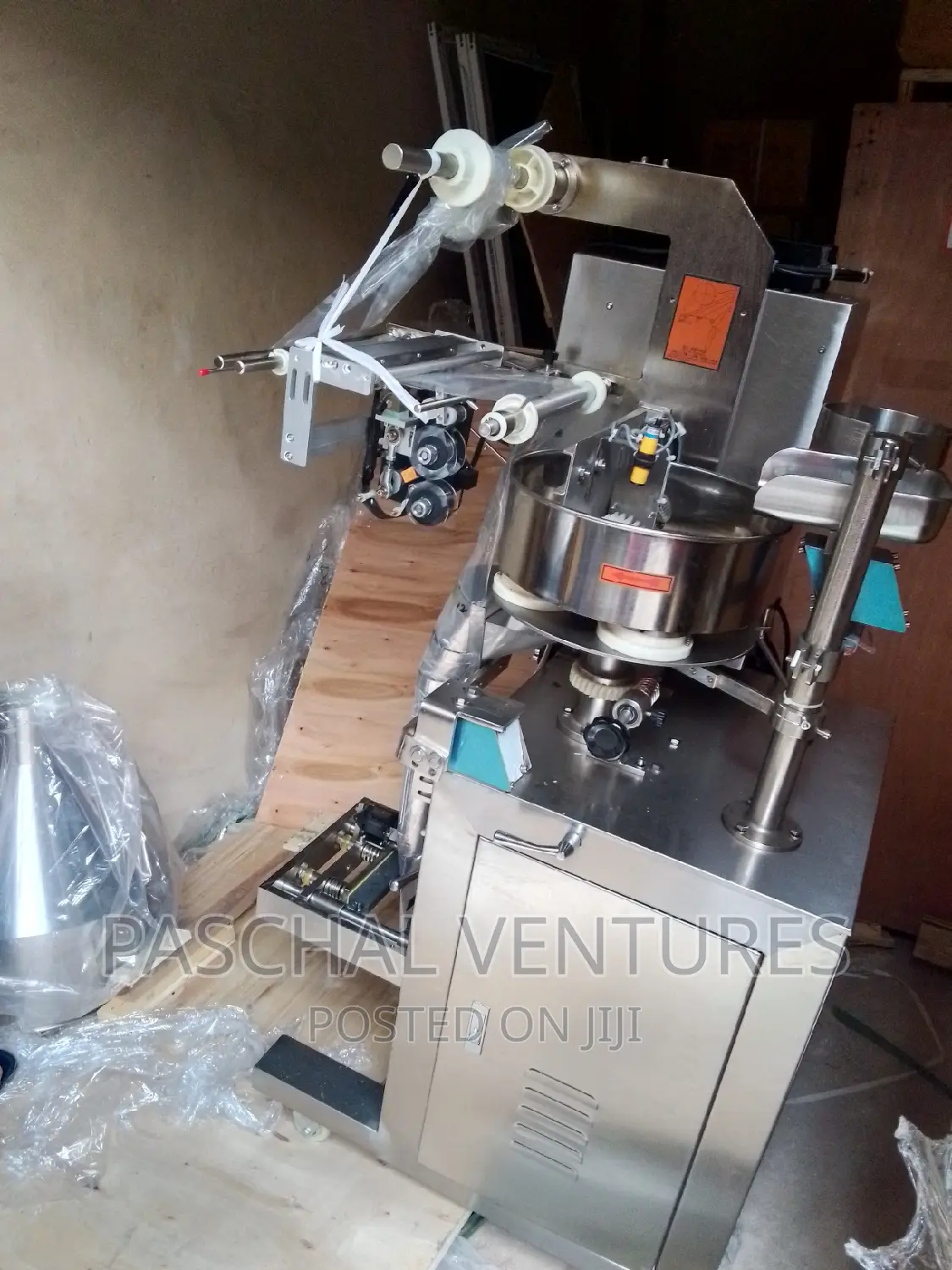 Industrial Packaging Machine