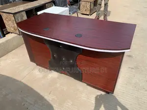 Excutive Office Table 1.4miter