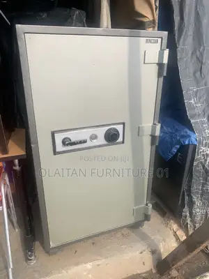 Firsgrade Fireproof Safe 109
