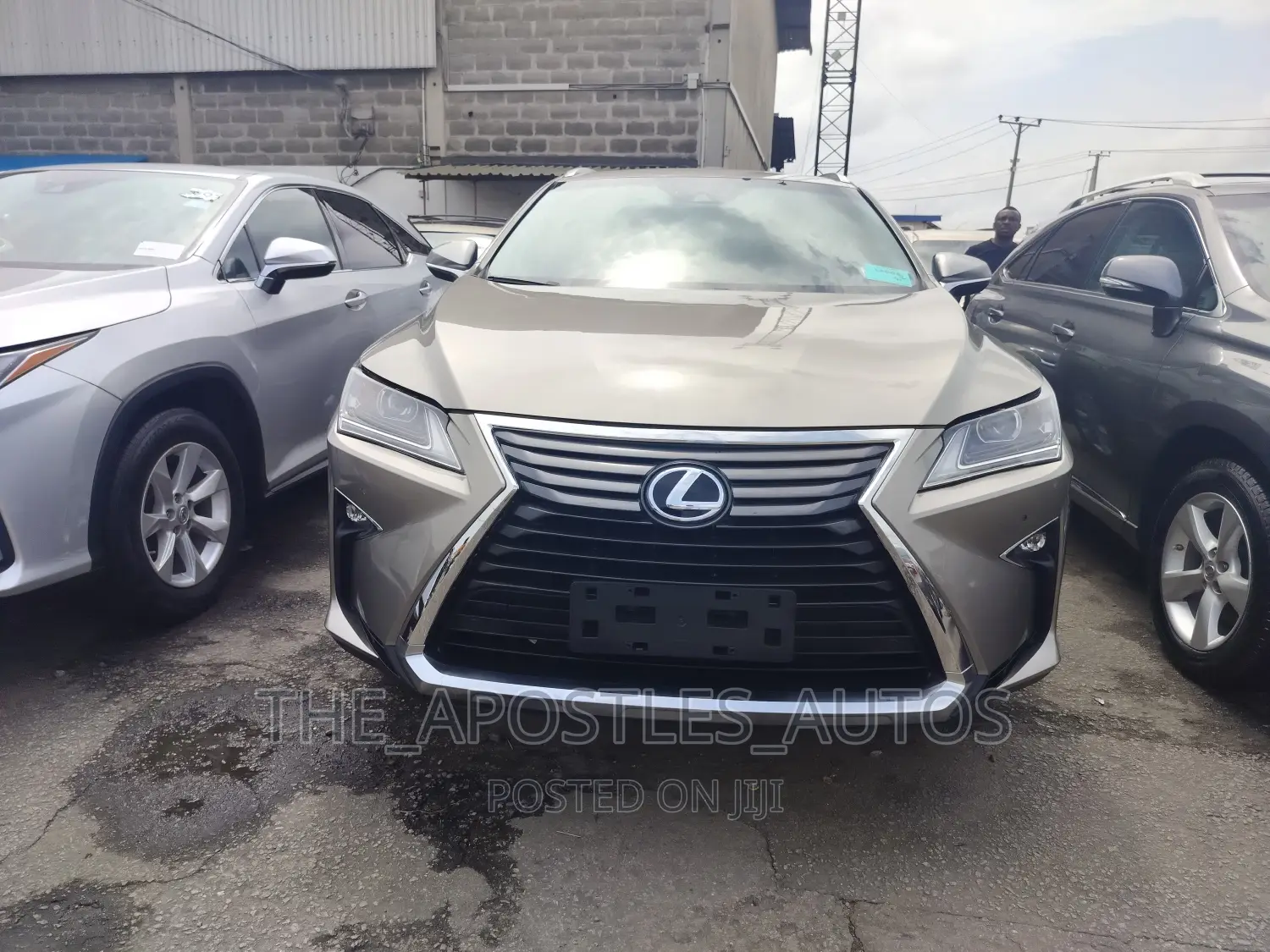 Lexus RX 350 FWD 2017 Gold