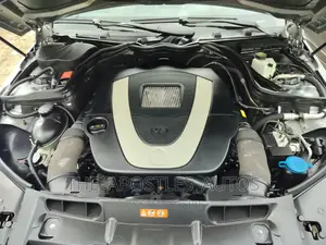 Mercedes-Benz C300 2009 Gray