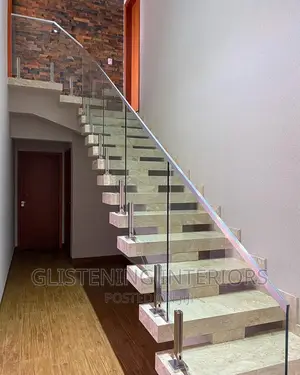 10mm Thick Tempered Staircase Glass Handrail Design.