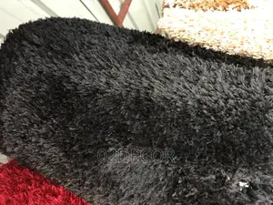 Plain Black Shaggy Center Rugs (4/6 and 5/7)