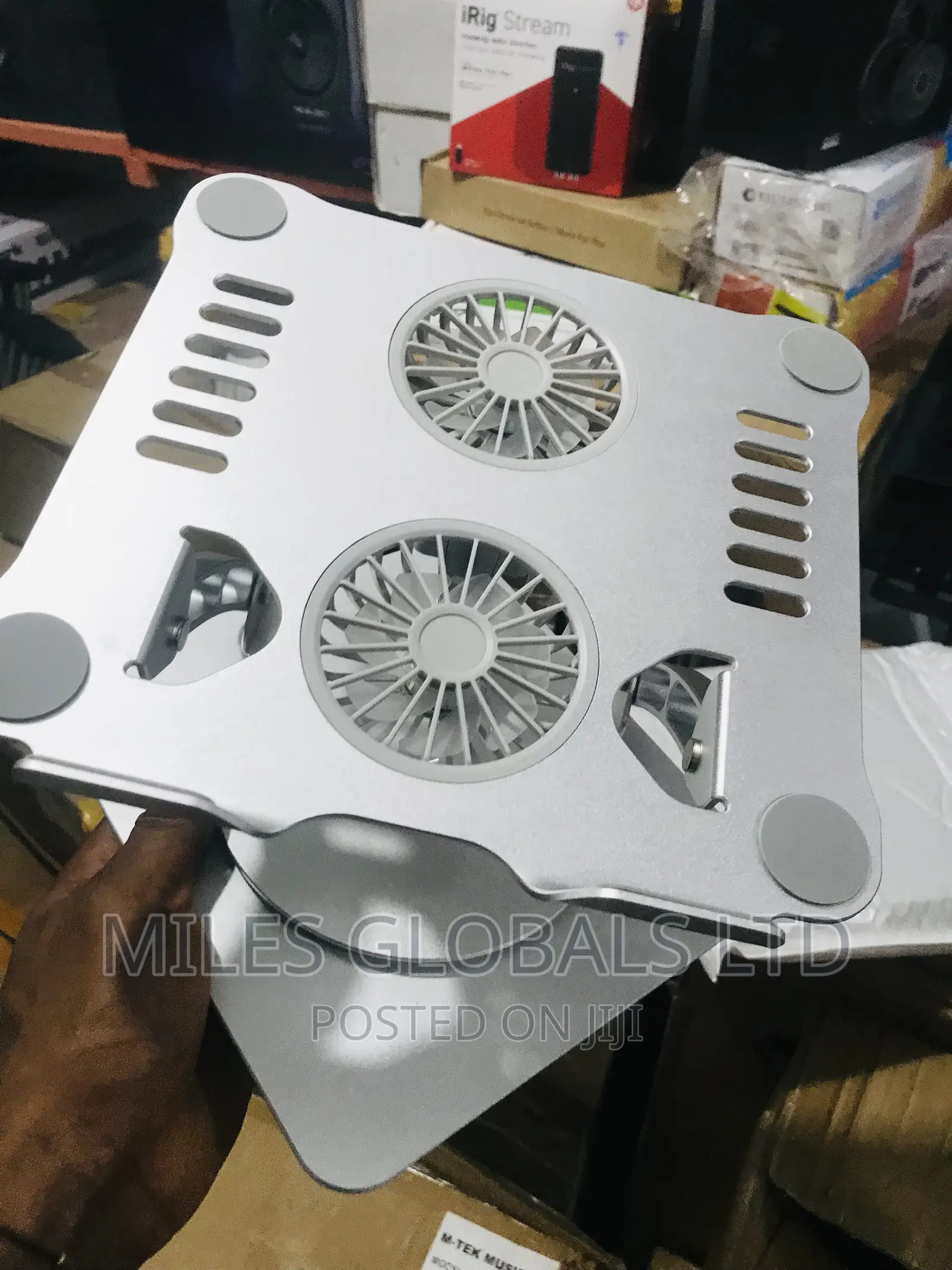 Rotatable Professional Dj Stand