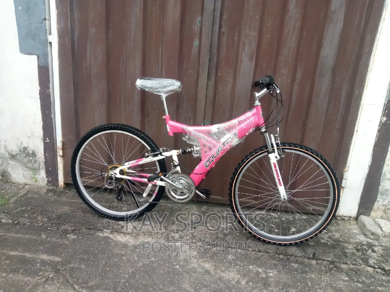 Equator Adult Sport Bicycle
