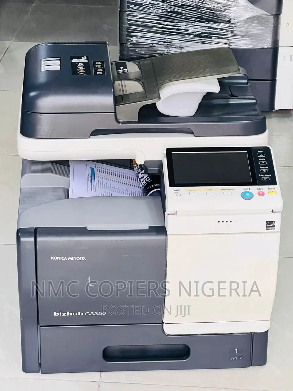 Bizhub C3350