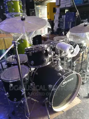 Mackkie Professional Drum Set