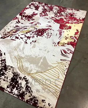 Quality Turkish Standard Centre Rug.