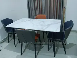 Classic Dining Set With 4 Chairs