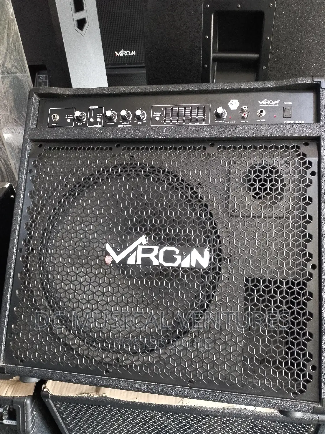 Virgin Bass Guitar Combo CRX-500