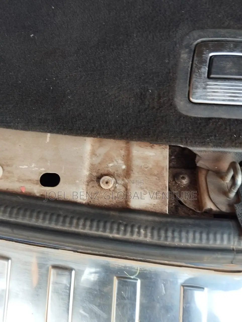 GLK350 Boot Catcher Plastic