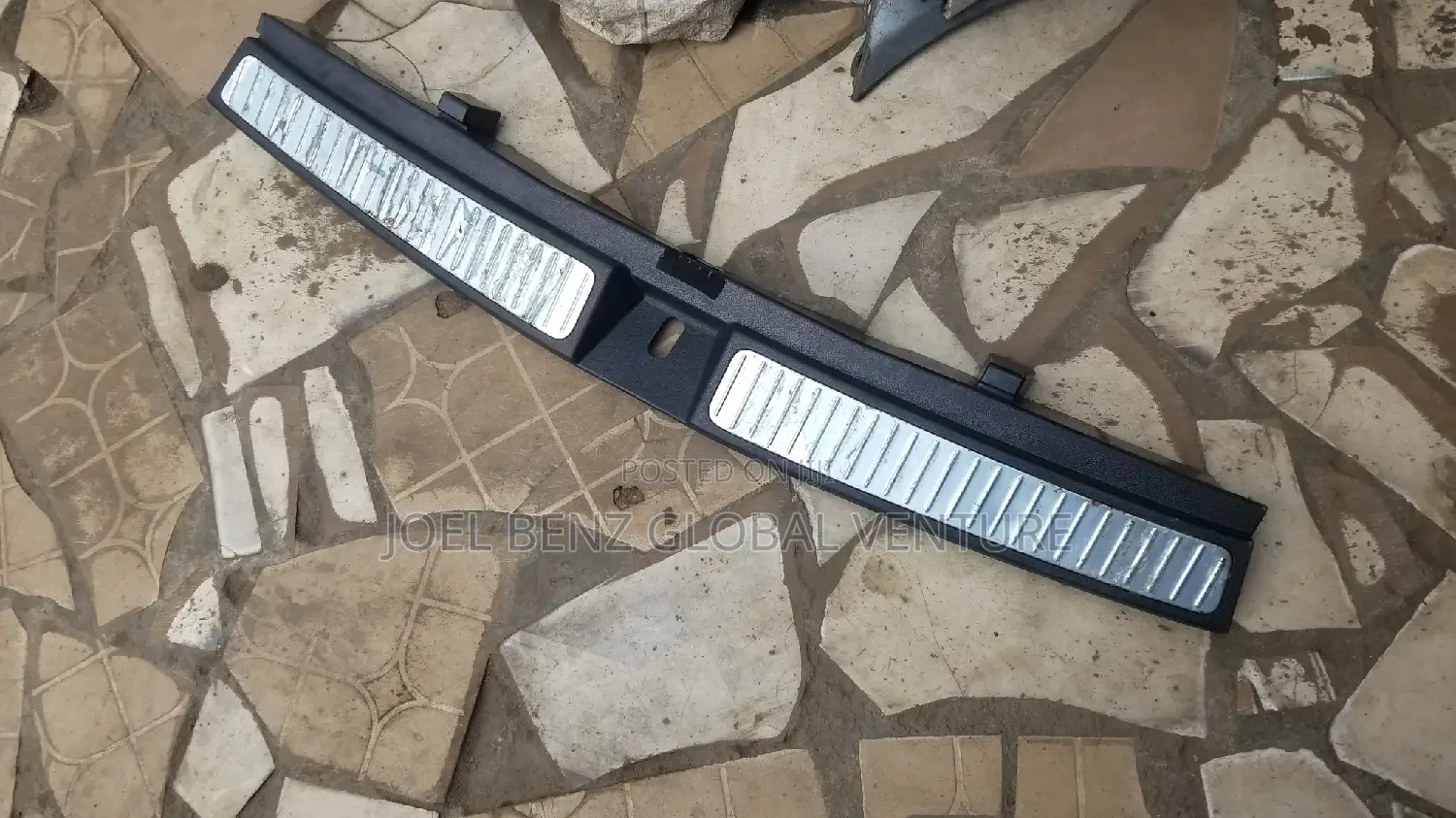 GLK350 Boot Catcher Plastic
