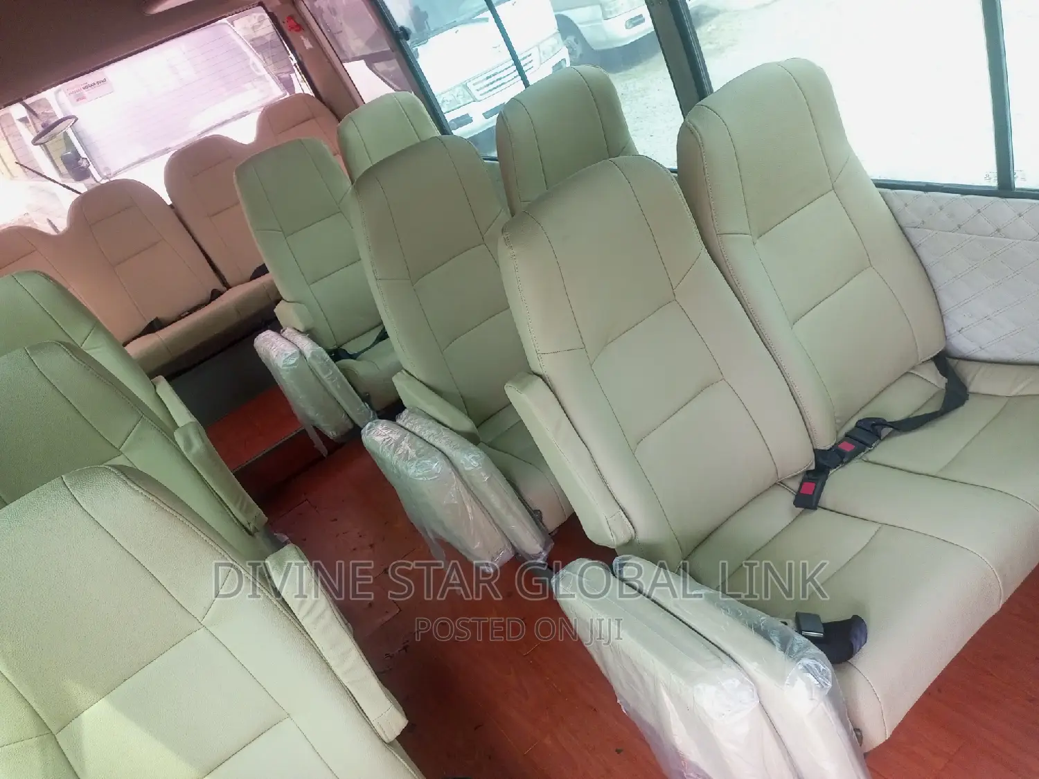 Toyota Coaster 2013 Gold