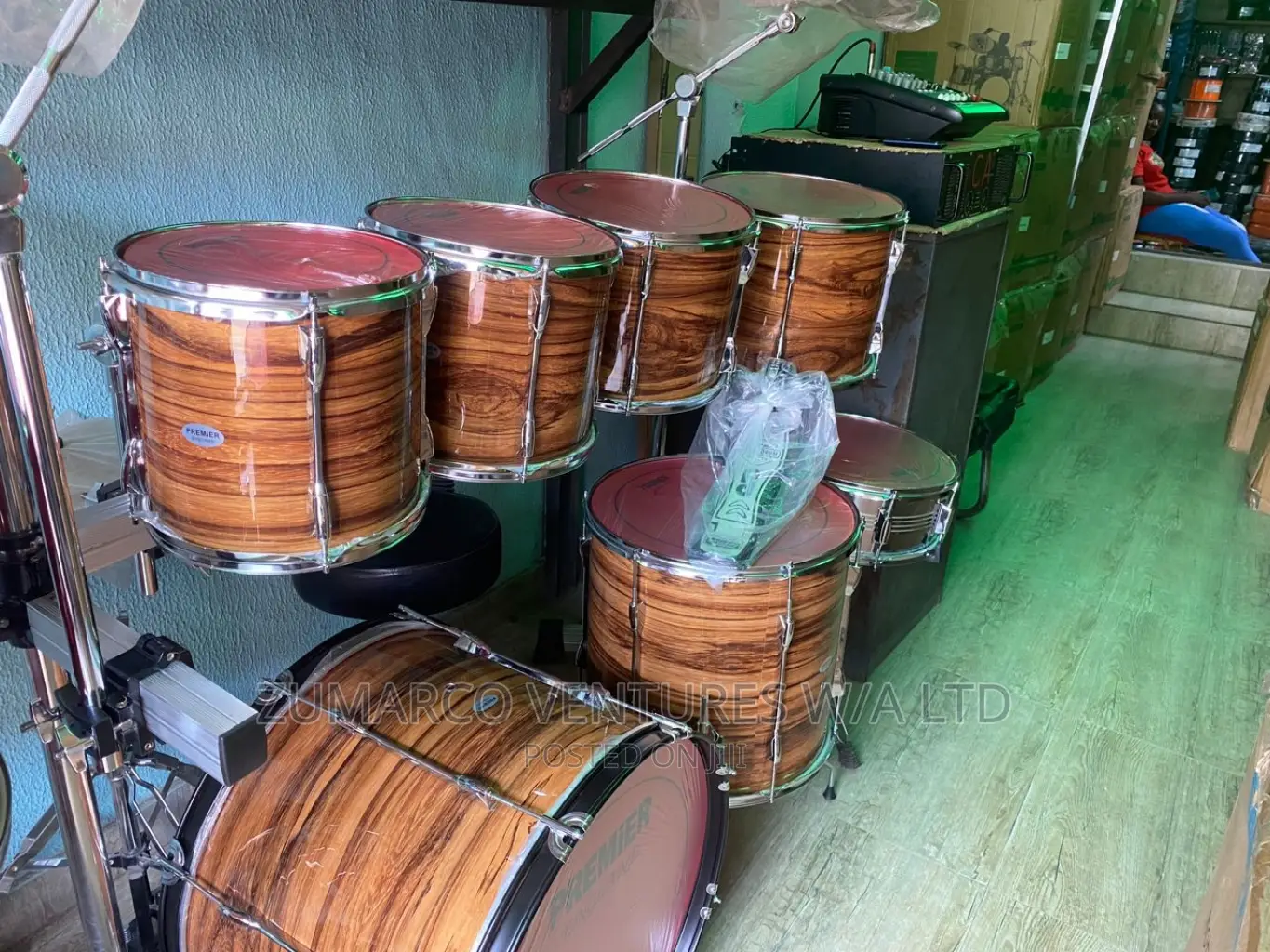 7 Piece Yamaha Professional Drum Set