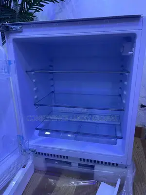 Candy Cru 160E Intergrated 60cm Fridge